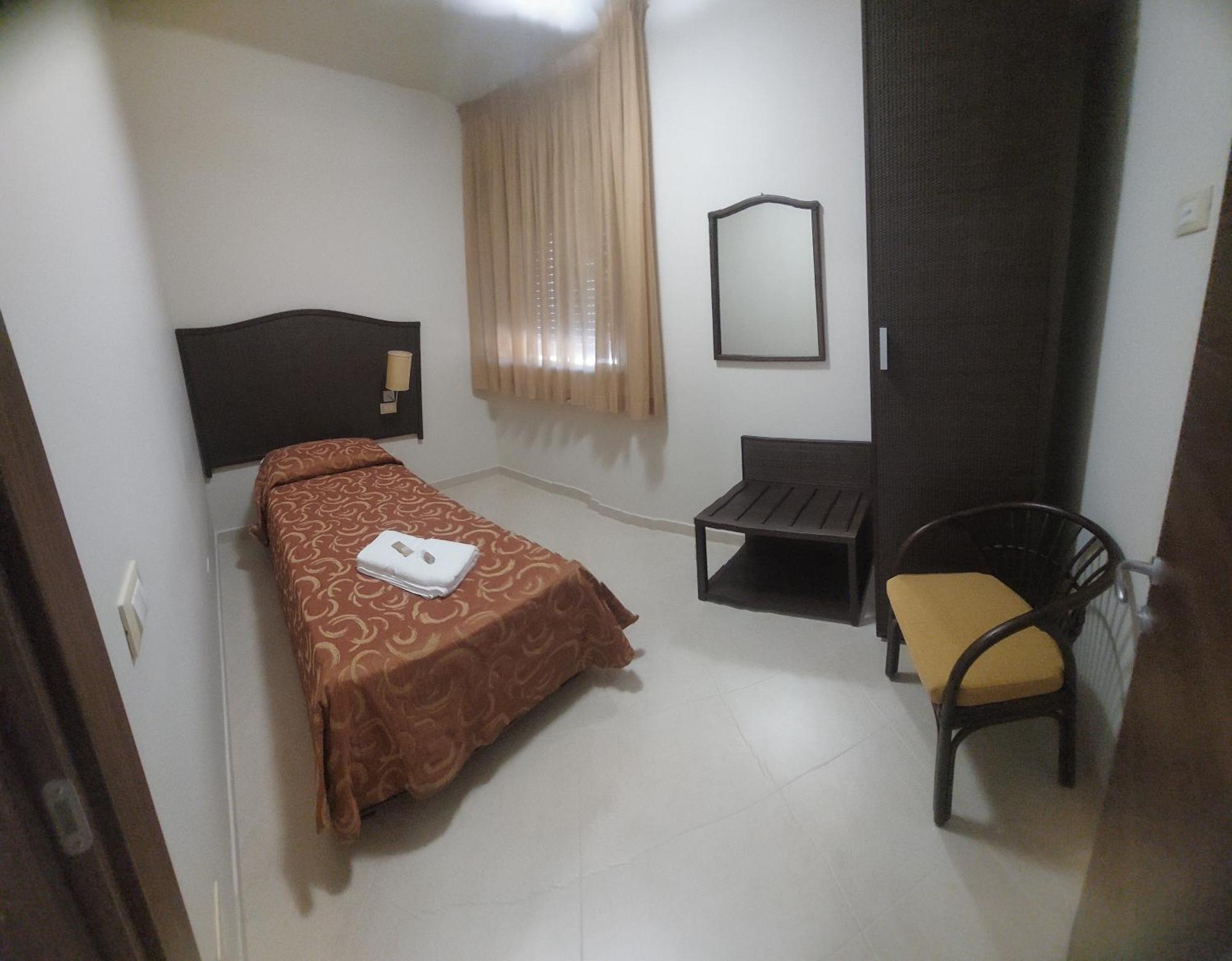 Hotel Costa Azul Balestrate Bagian luar foto
