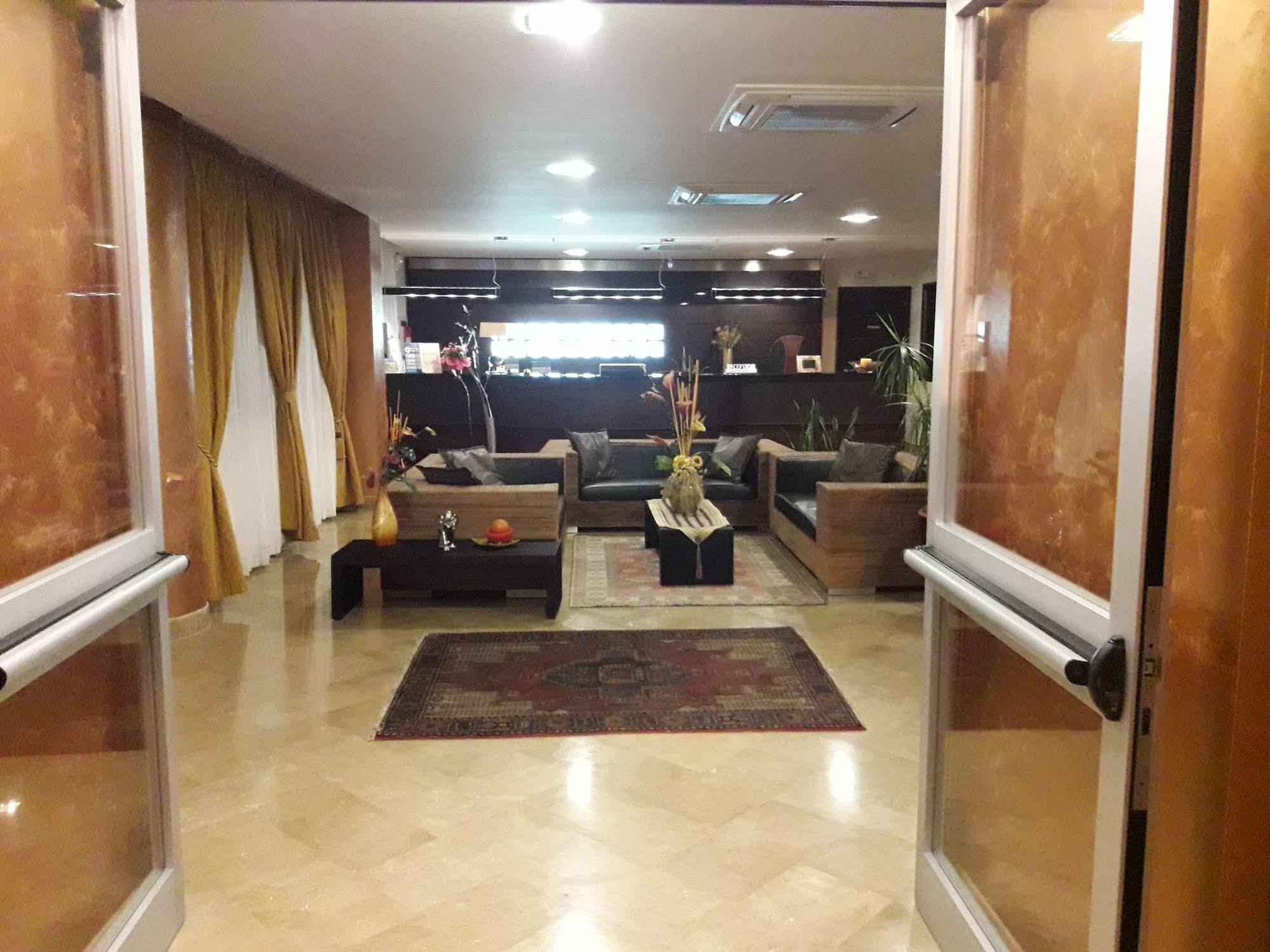Hotel Costa Azul Balestrate Bagian luar foto