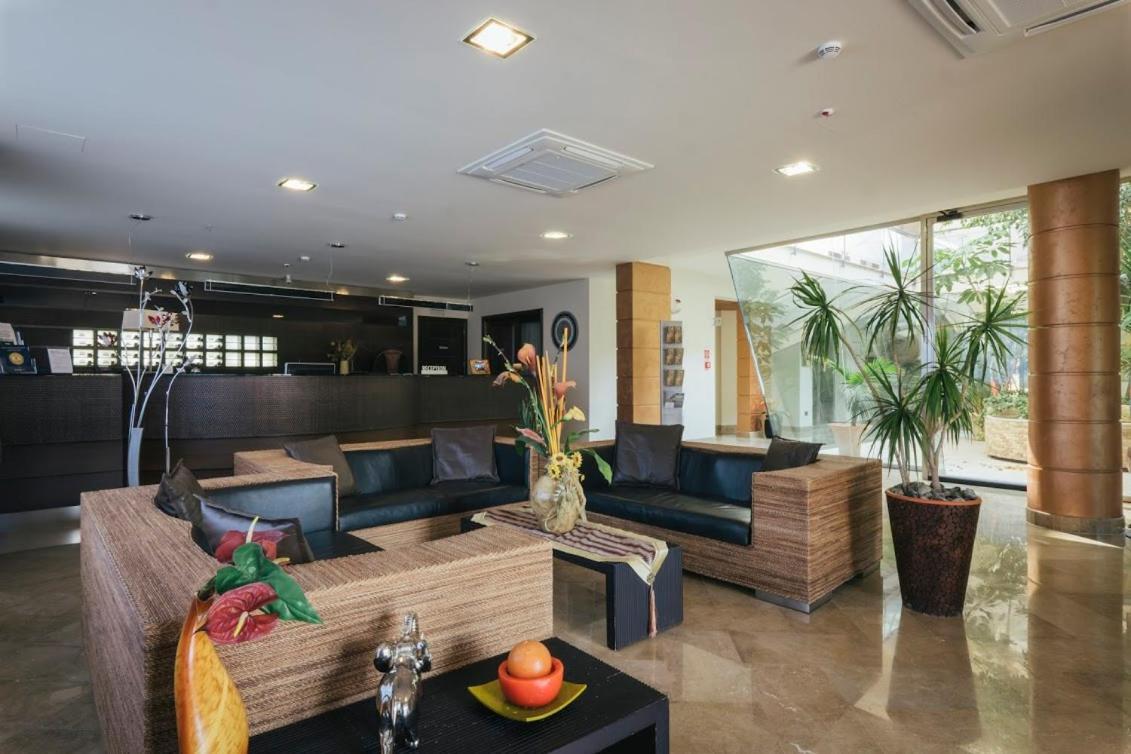 Hotel Costa Azul Balestrate Bagian luar foto